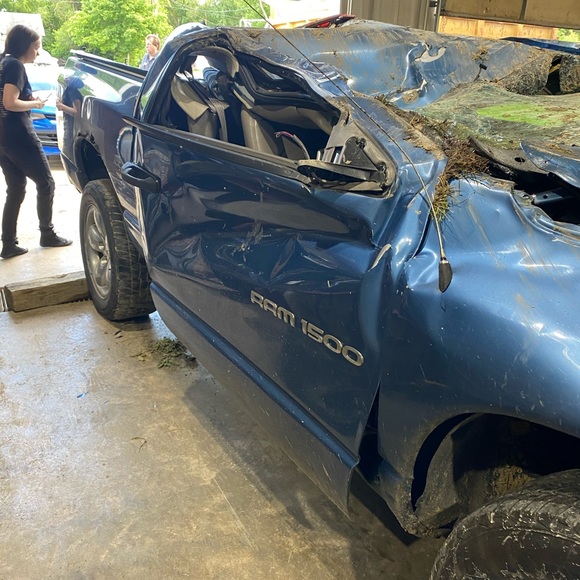 💢Please Help!!💢 - Picture 4 of 7